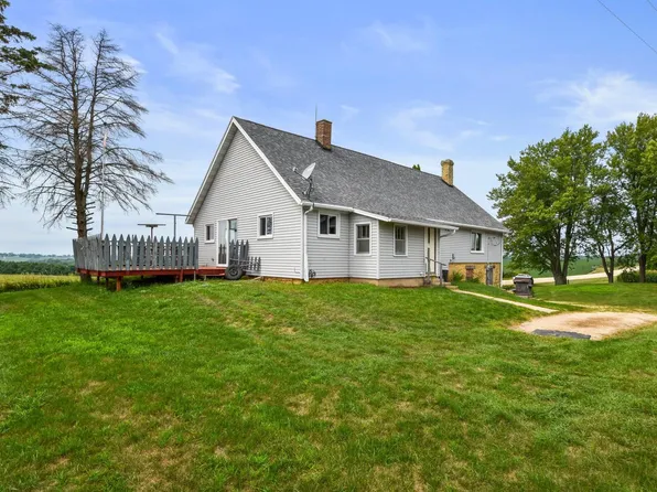 1096 County Road H, Mount Horeb, WI 53572