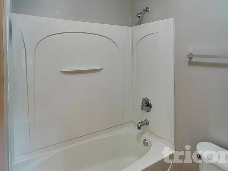 11311 Breezehill Ln — Photo 15