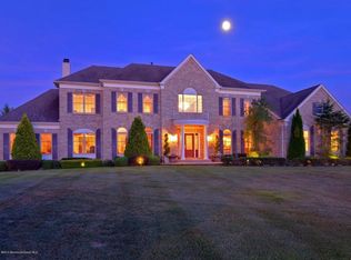 26 Equinox Ln, Freehold, NJ 07728