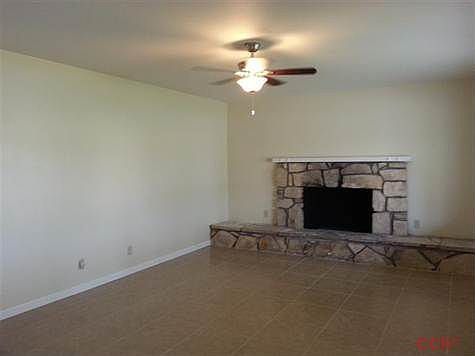 2nd image of 1919 Teakwood Dr