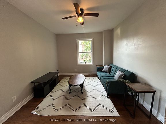 4th image of 102 Colborne St