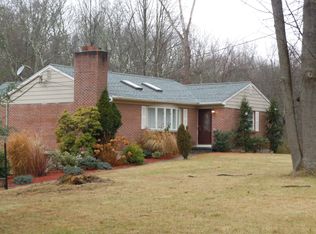 344 Amity Rd, Woodbridge, CT 06525