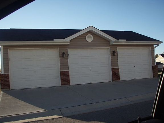 4th image of 3552 Chestnut Park Ln