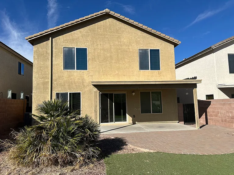 917 W Placita Canalito — Photo 21