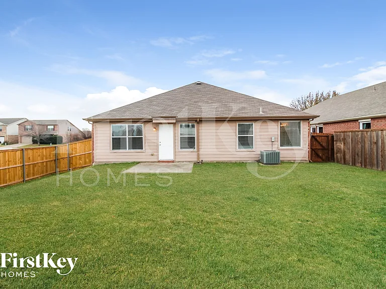 8749 Sagebrush Trl — Photo 14