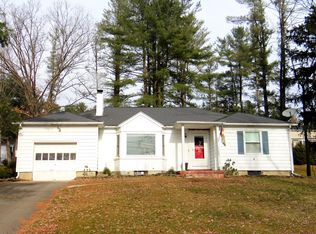 1738 Parker Rd, Elmira, NY