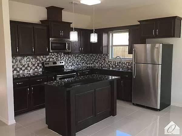 1st image of 1711 W Smith Dr #1