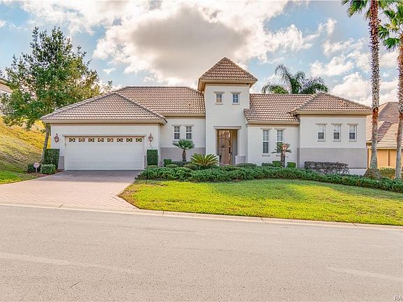 3rd image of 968 W White Oak Pl