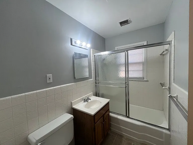 1803 W Dallas St — Photo 10