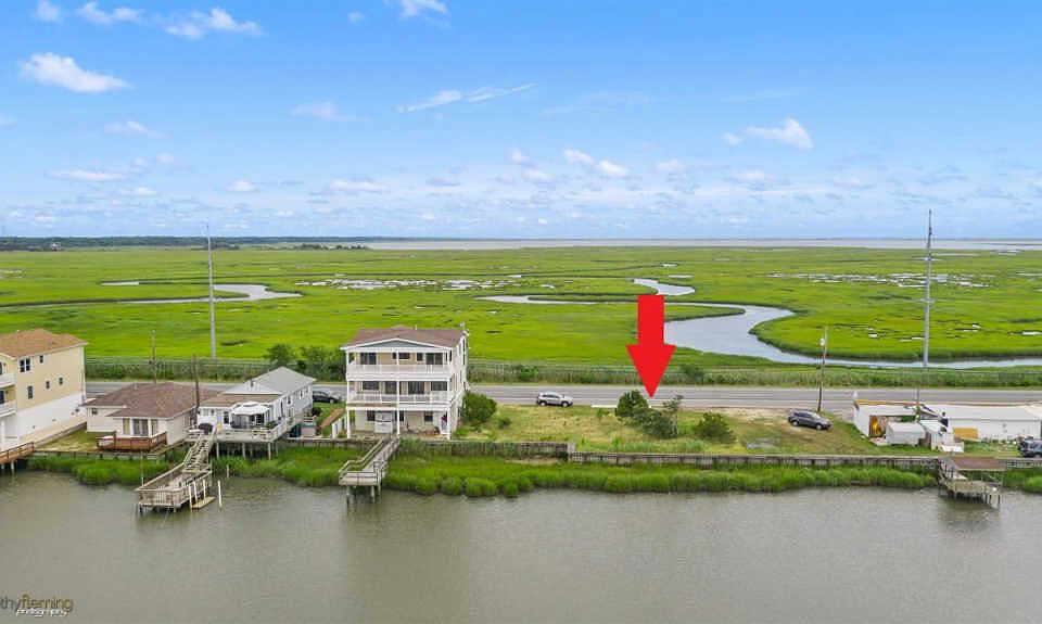 1st image of 629 Stone Harbor Blvd