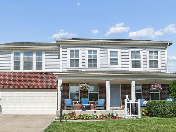 3rd image of 423 Kingston Cir