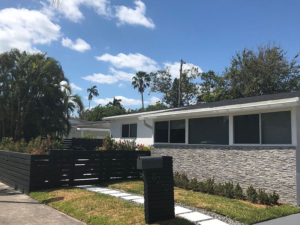 1st image of 8290 N Bayshore Dr