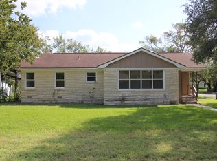 701 Anaqua Ave, Victoria, TX 77901