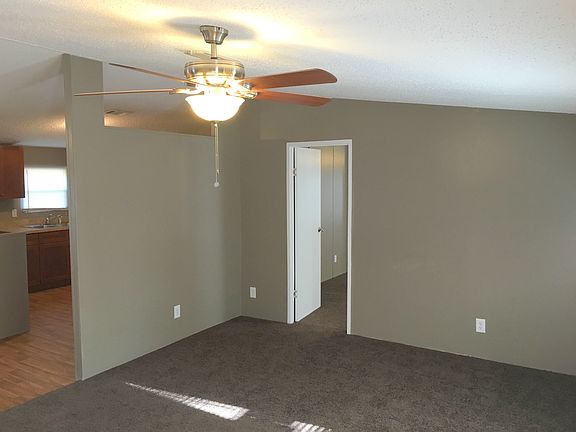 5th image of 17400 Thomas Blvd