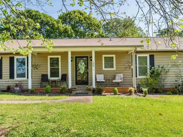 110 W Forest Dr, Spartanburg, SC 29301