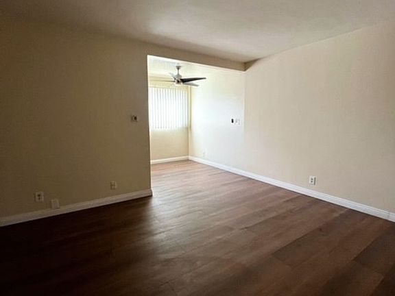 3rd image of 623 Balboa Ave APT C