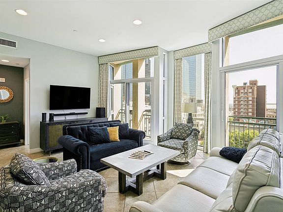 3rd image of 500 Throckmorton St APT 901