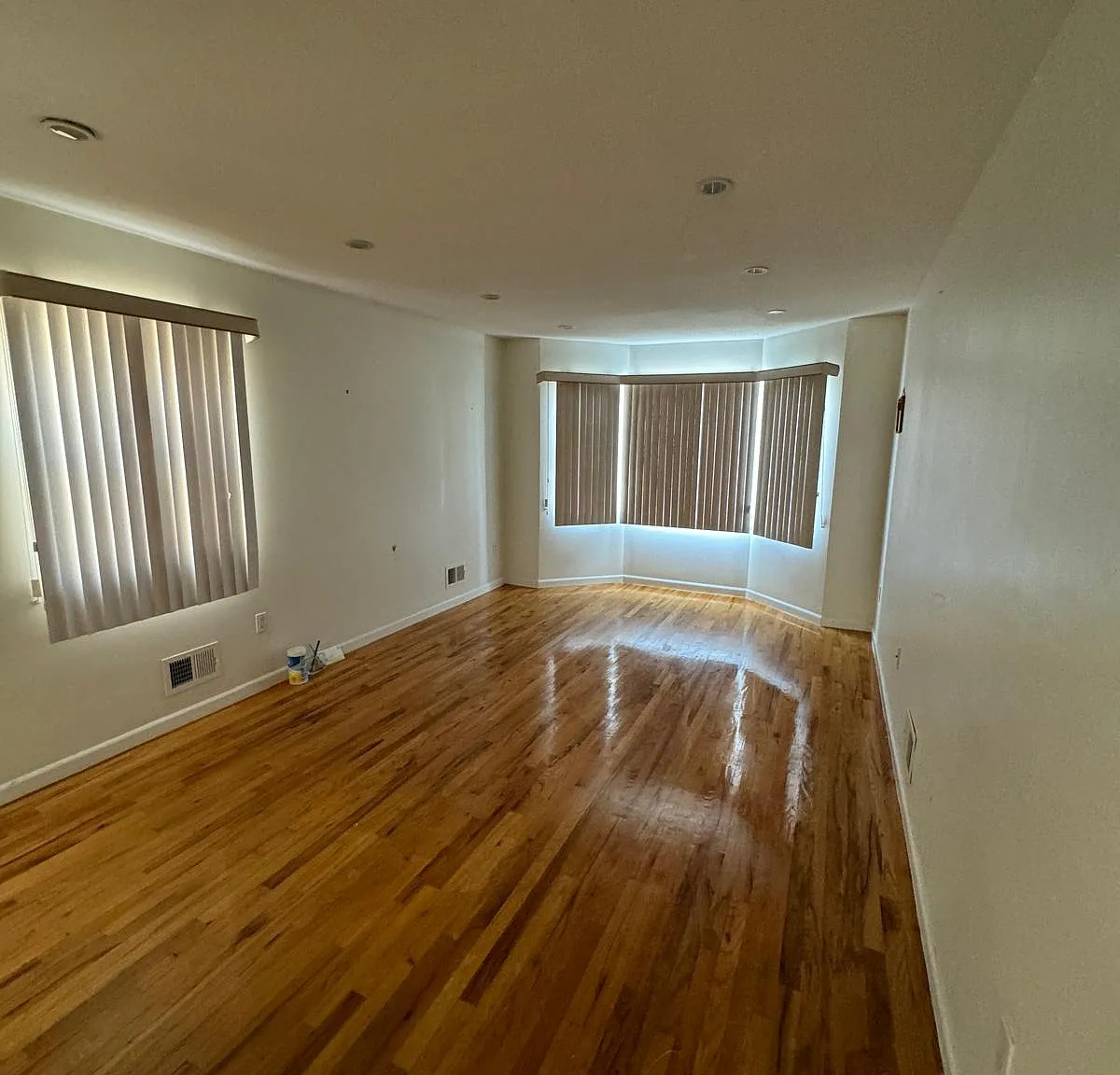 3 bed, 1400 sqft, $3,500 — Photo 4