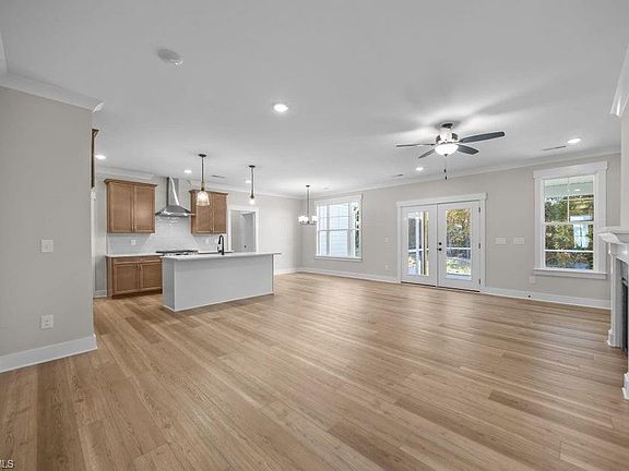 4th image of 1130 Brookfield Dr