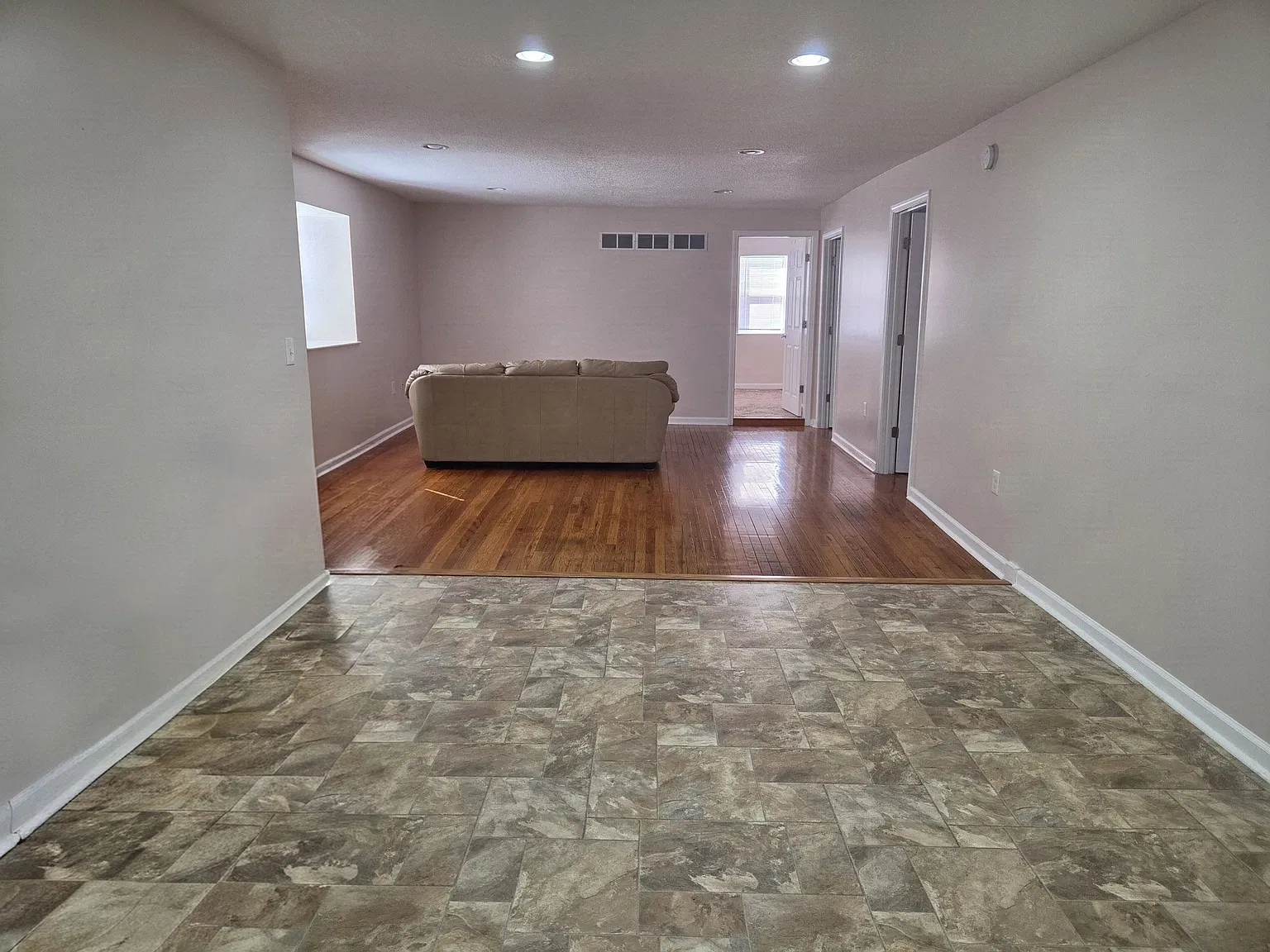 510 N Franklin St — Photo 3