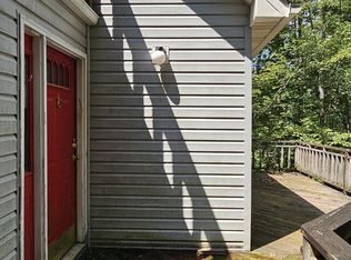 3219 Williams Creek Rd, Oneida, TN 37841