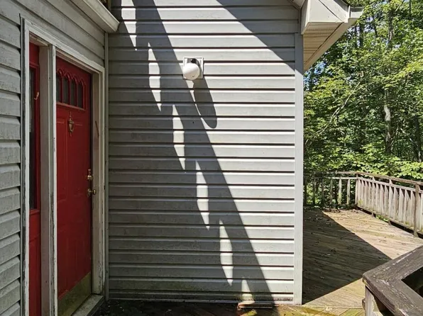 3219 Williams Creek Rd, Oneida, TN 37841