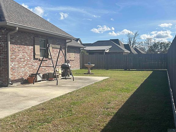 2nd image of 189 Union Dr