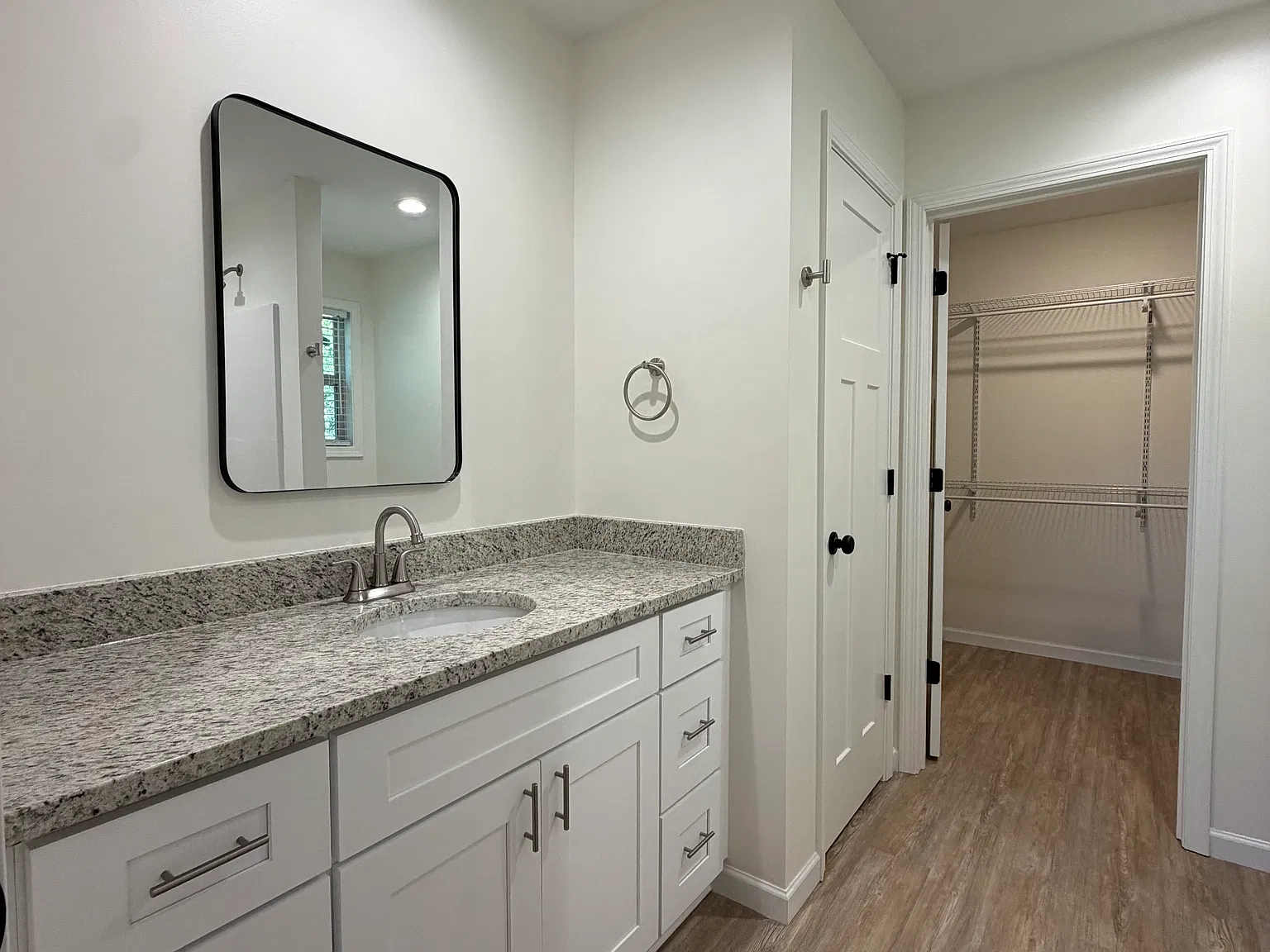 3 bed, 1160 sqft, $1,600 — Photo 4