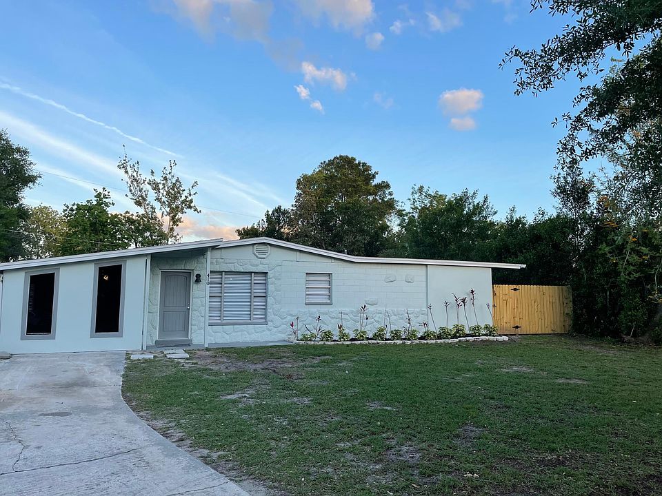 1st image of 410 N Gregory Dr