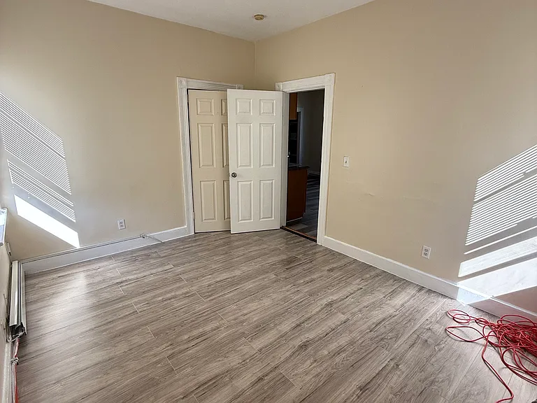 10 Kossuth St #2 — Photo 7
