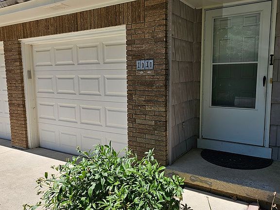 2nd image of 1010 Boone Ct