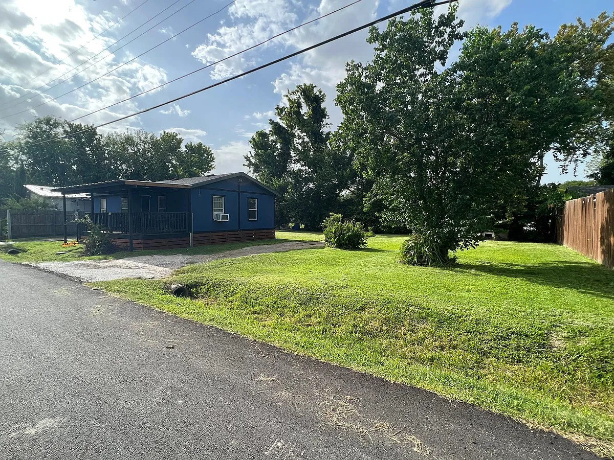 Building Photo - 1811 Norlinda St