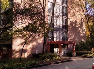 5800 Oakwood Dr UNIT 1H, Lisle, IL 60532