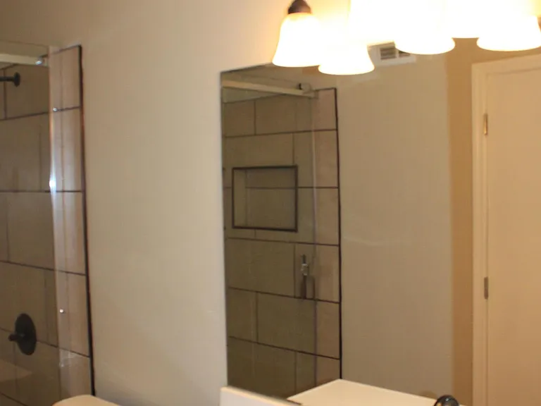 4104 Spencer St — Photo 18