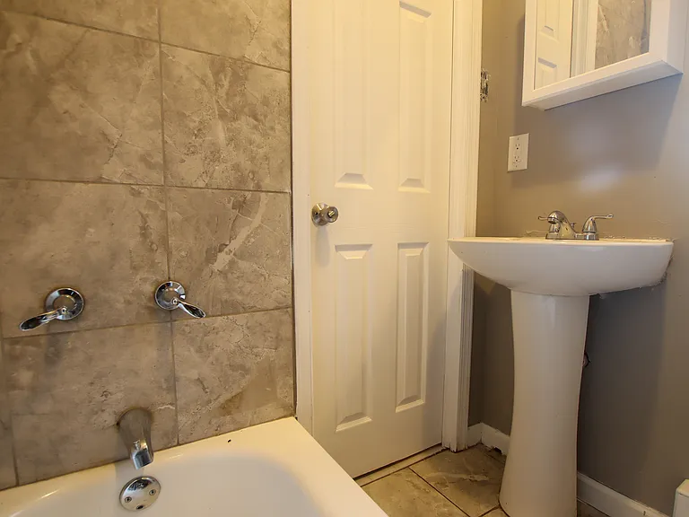 59 N 61st St #1 — Photo 5