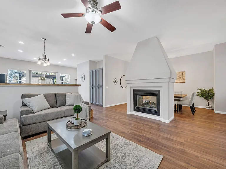 10577 Eagle Falls Way — Photo 8