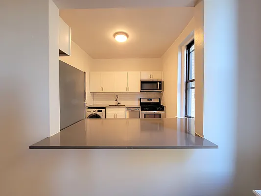 Rented by Living New York | media 6