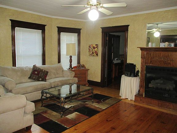 3rd image of 1308 1st Ave S