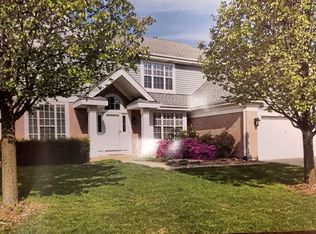 743 Foxmoor Ln, Lake Zurich, IL
