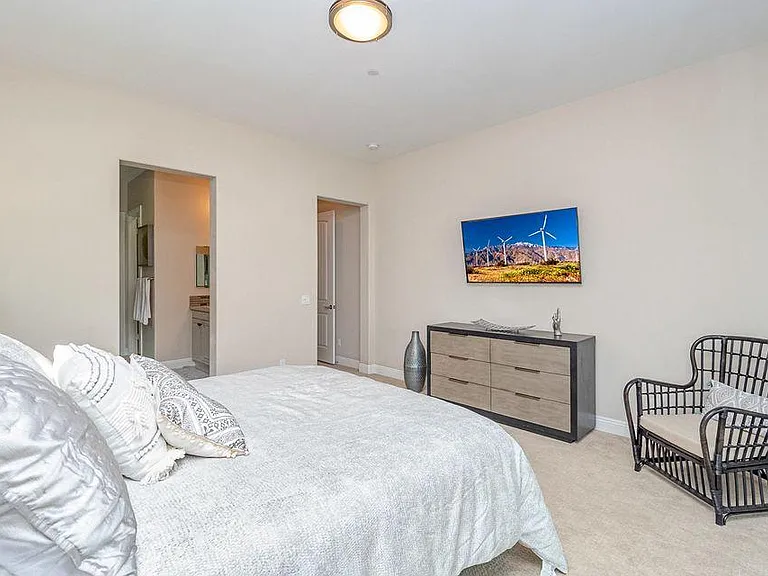 80450 Platinum Way — Photo 21