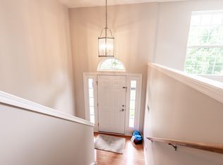 2456 Emily Ln, Elgin, IL 60124