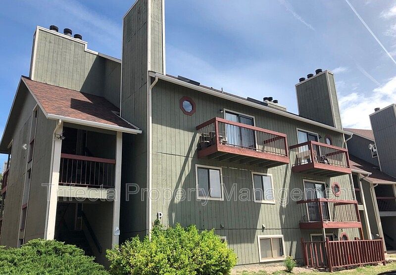 1st image of 4501 Boardwalk Dr Unit P152