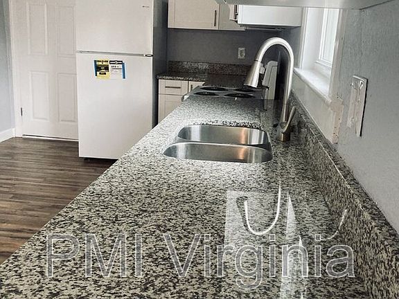 2nd image of 318 N Lloyd St