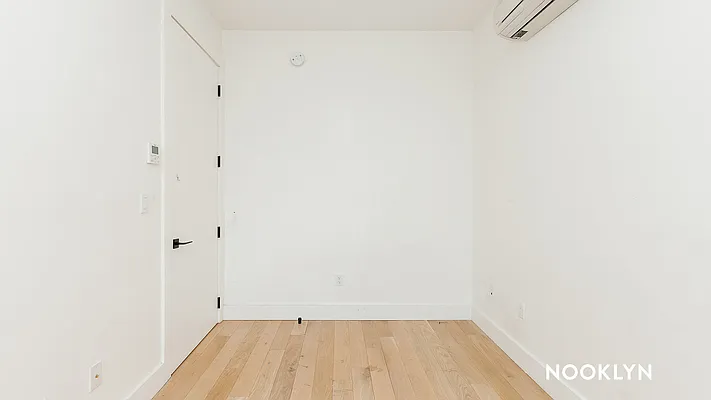 Rented by Nooklyn NYC LLC | media 12