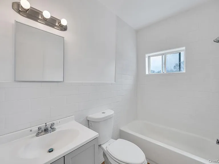 1550 Montauk Hwy #1B — Photo 11
