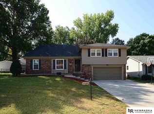 13563 Cedar St, Omaha, NE 68144