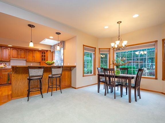 5th image of 5146 Blacktail Ct NE