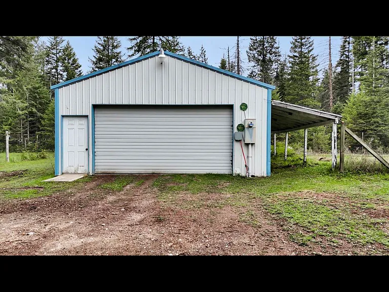 221 Harworth Rd — Photo 10