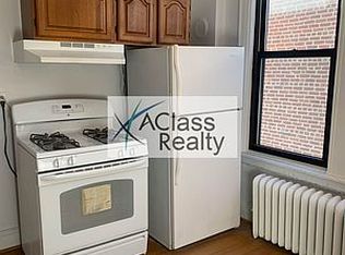 24-15 41st St #3, Astoria, NY 11103