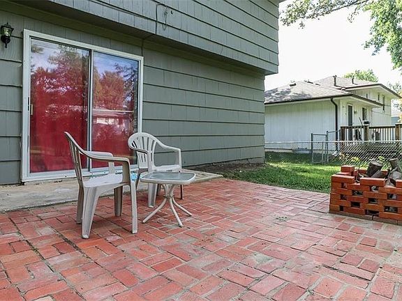 5th image of 8608 Oxford Ave